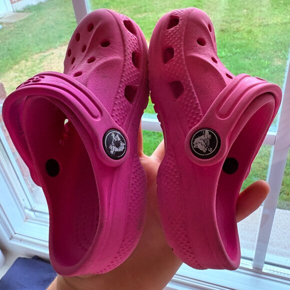 Girls Pink Crocs Size 8 Outdoor Water Beach Camping Clogs - Picture 7 of 8